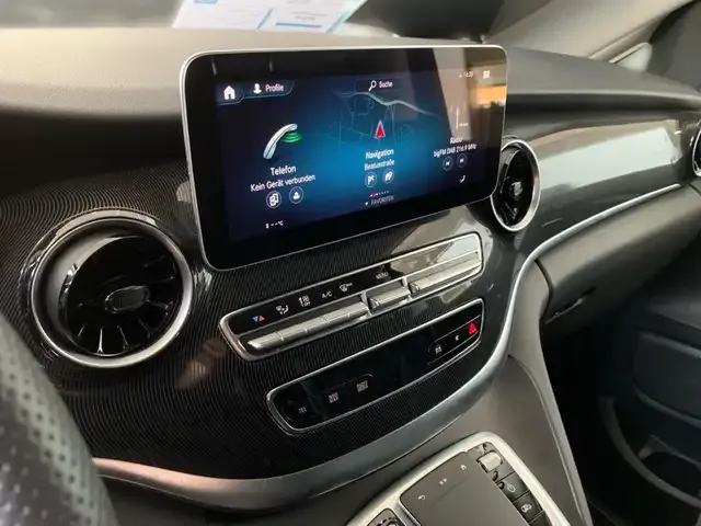Mercedes-Benz EQV 300