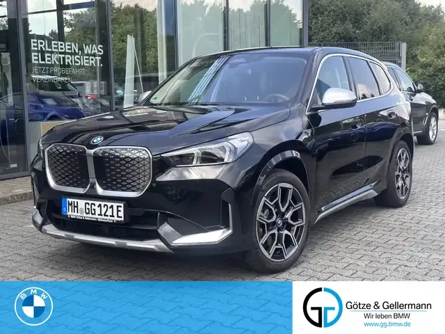 BMW iX1