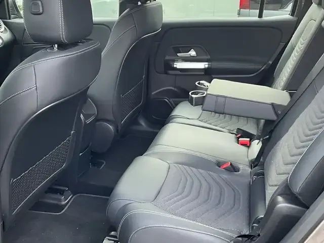 Mercedes-Benz EQB 300