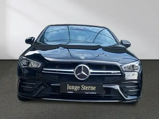 Mercedes-Benz CLA 35 AMG
