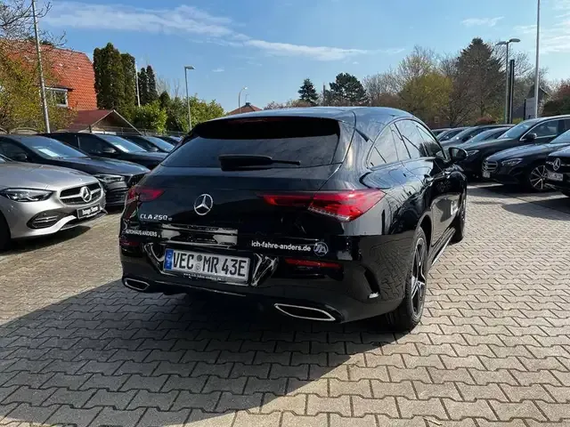 Mercedes-Benz CLA 250