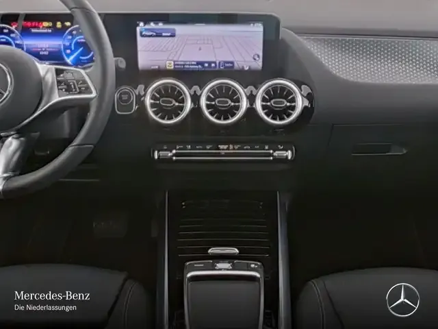 Mercedes-Benz EQA 300