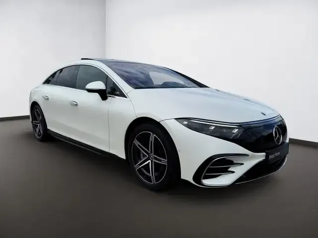 Mercedes-Benz EQS