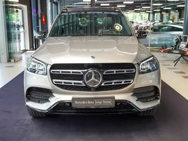 Mercedes-Benz GLS 400
