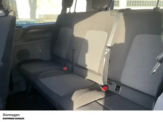 Volkswagen T7 Caravelle