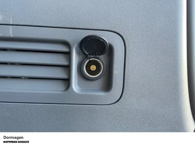 Volkswagen T7 Caravelle