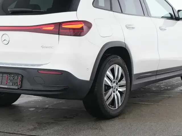 Mercedes-Benz EQA 300