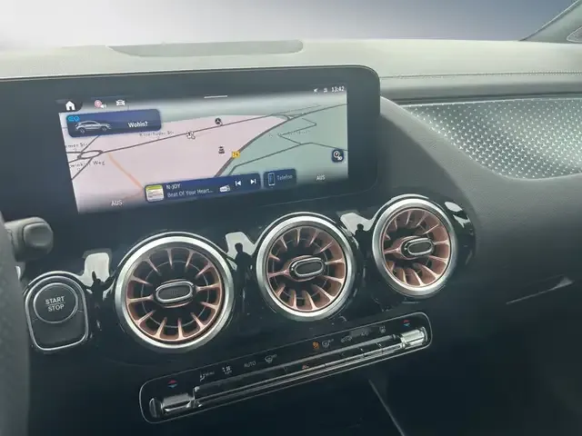 Mercedes-Benz EQA 300