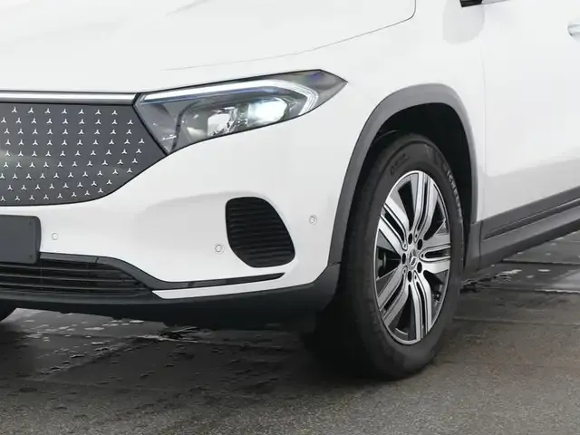 Mercedes-Benz EQA 300