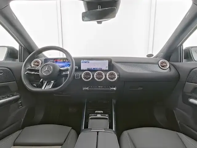 Mercedes-Benz EQA 300