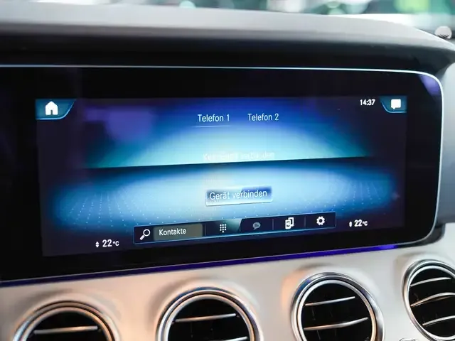 Mercedes-Benz E 200