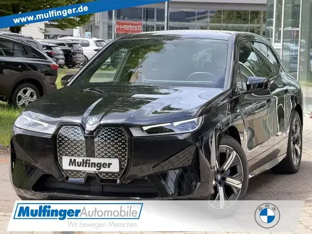 BMW iX