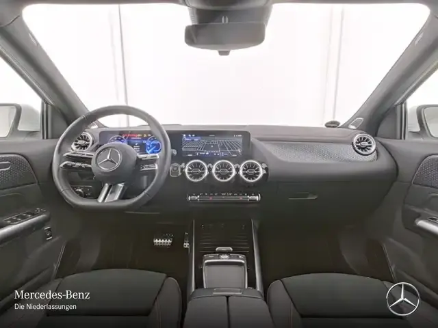 Mercedes-Benz EQA 300