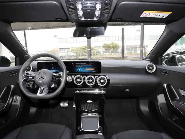 Mercedes-Benz A 35 AMG