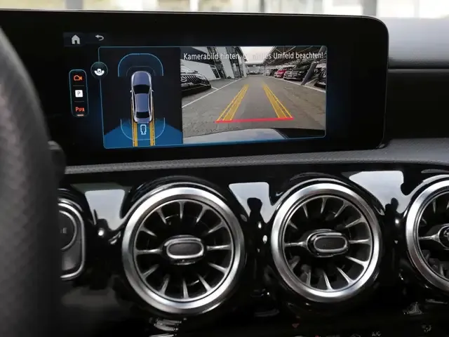 Mercedes-Benz A 35 AMG