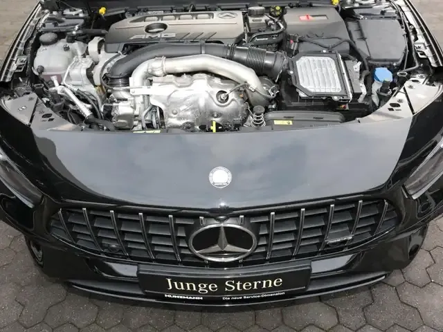 Mercedes-Benz A 35 AMG