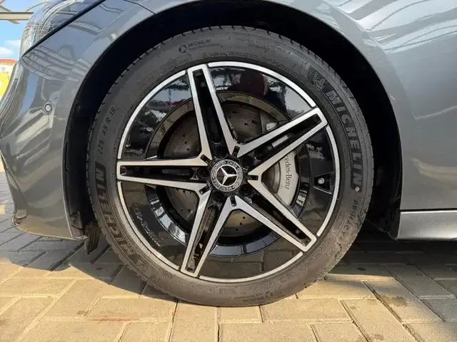 Mercedes-Benz C 180