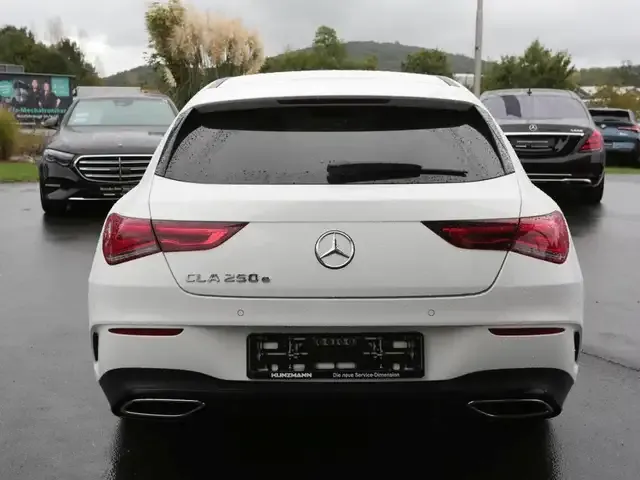 Mercedes-Benz CLA 250
