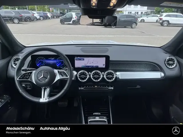 Mercedes-Benz EQB 300