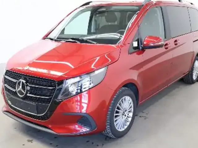 Mercedes-Benz V 220
