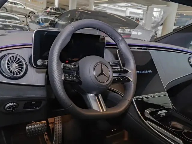 Mercedes-Benz EQE 350