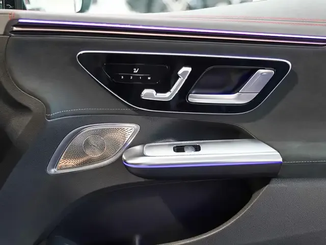 Mercedes-Benz EQE 300