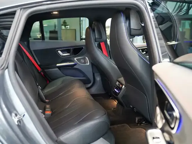 Mercedes-Benz EQE 300