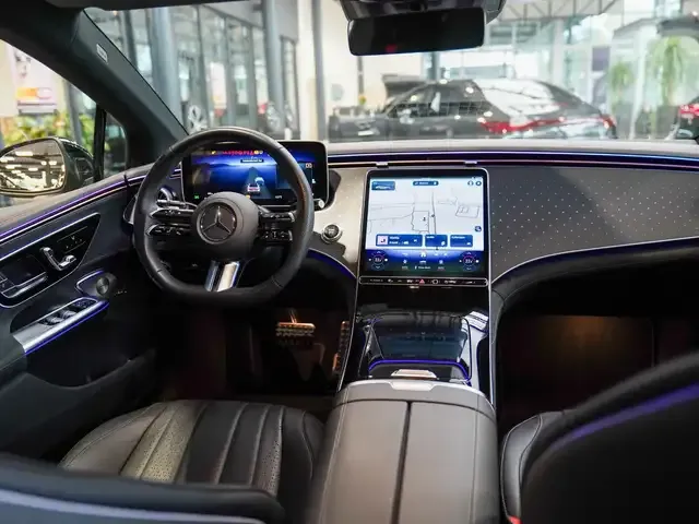 Mercedes-Benz EQE 300