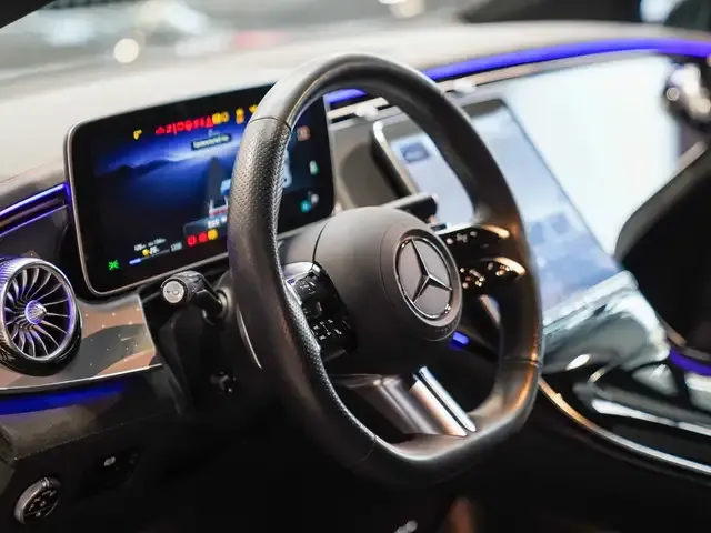 Mercedes-Benz EQE 300