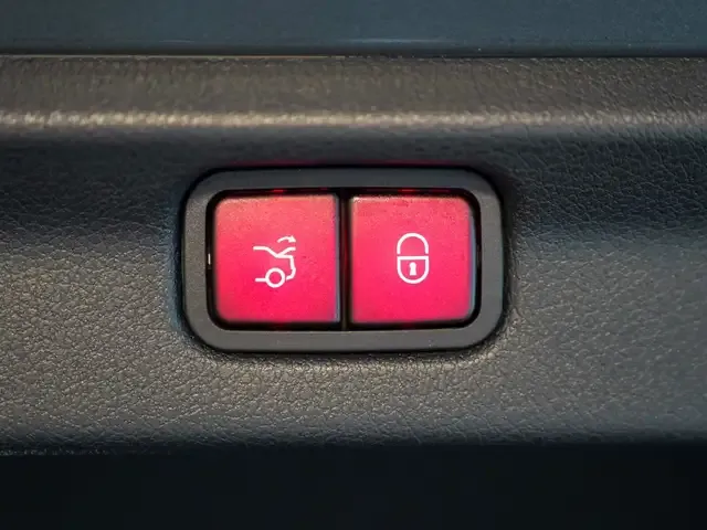 Mercedes-Benz EQE 300