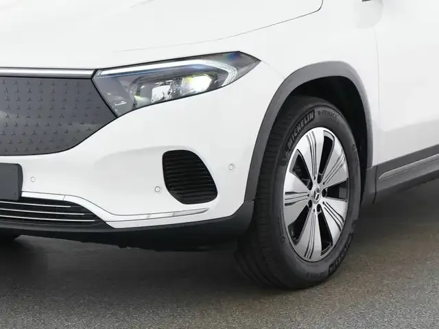 Mercedes-Benz EQA 300