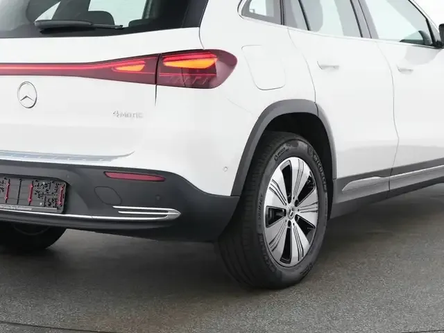 Mercedes-Benz EQA 300