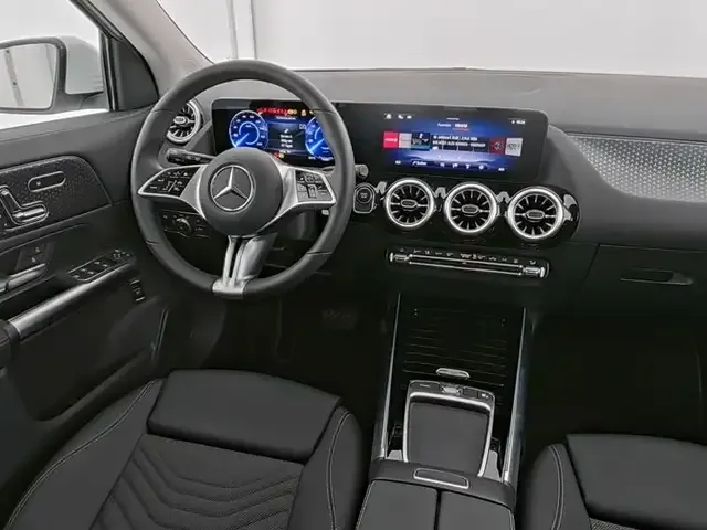 Mercedes-Benz EQA 300
