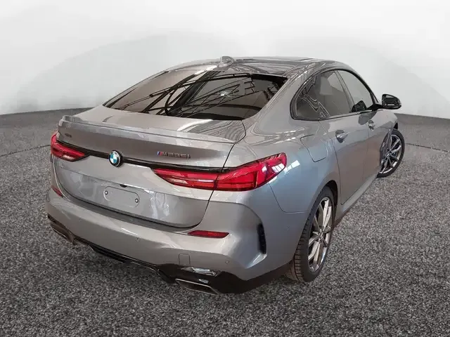 BMW 235