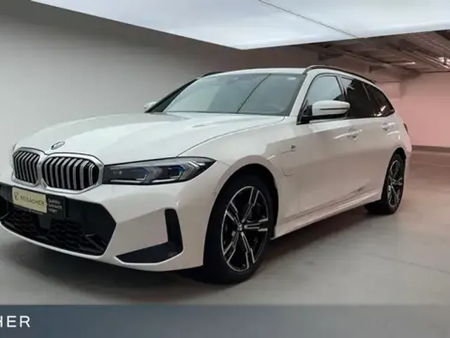 BMW 330