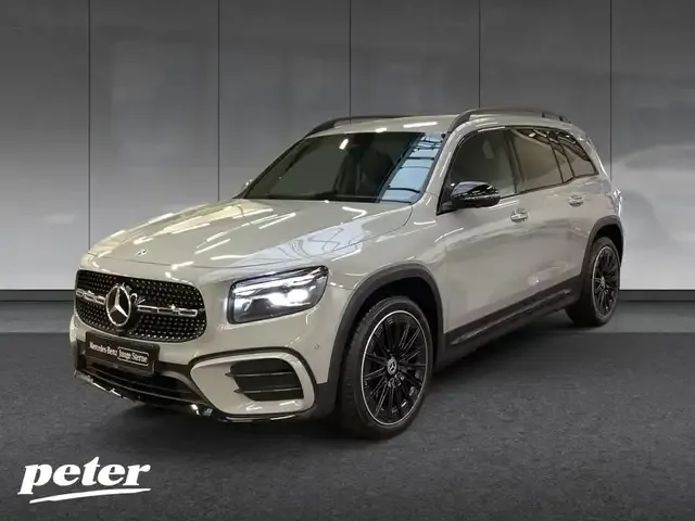 Mercedes-Benz GLB 220
