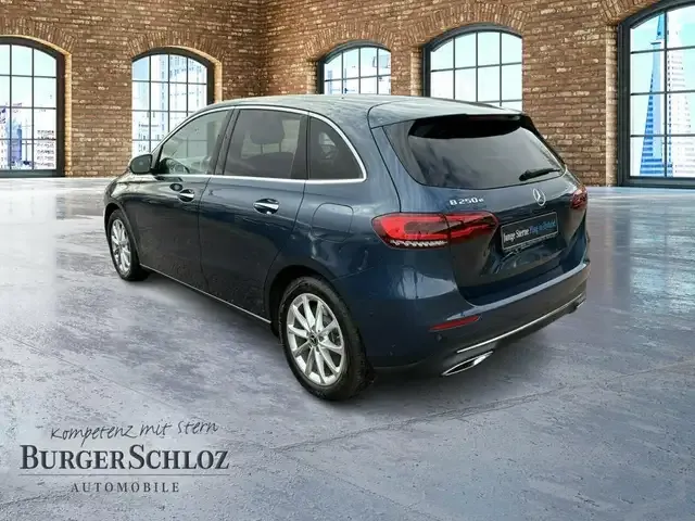 Mercedes-Benz B 250