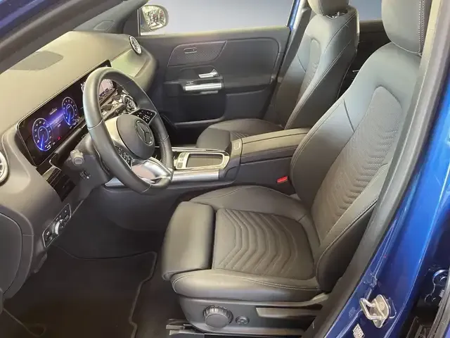 Mercedes-Benz EQA 300
