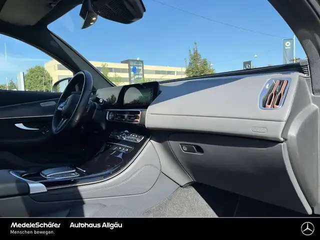 Mercedes-Benz EQC 400
