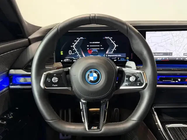 BMW 750