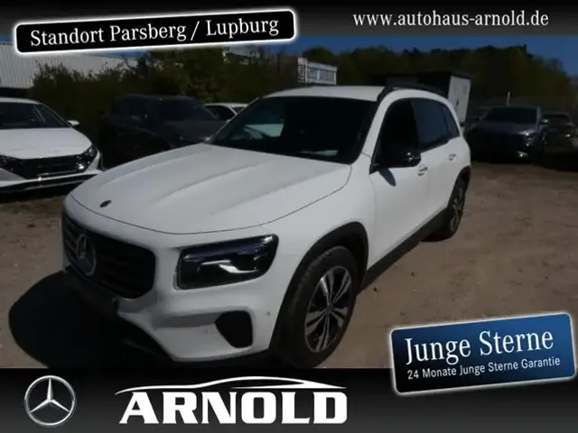 Mercedes-Benz GLB 220