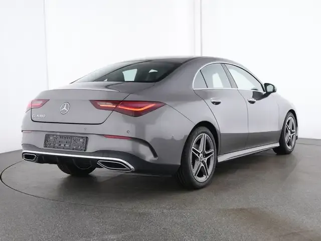 Mercedes-Benz CLA 180