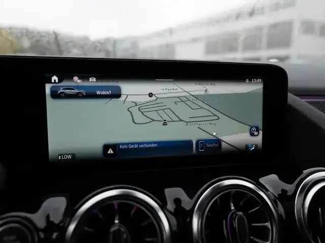 Mercedes-Benz GLA 220