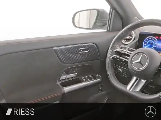 Mercedes-Benz EQA 350