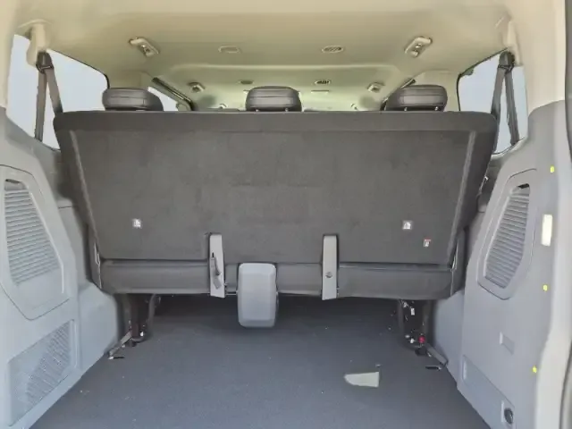 Volkswagen T7 Caravelle