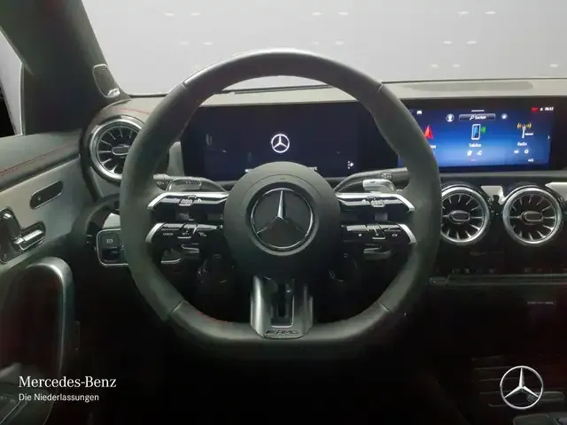 Mercedes-Benz CLA 45 AMG