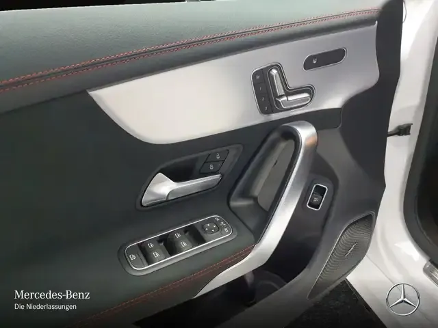 Mercedes-Benz CLA 45 AMG