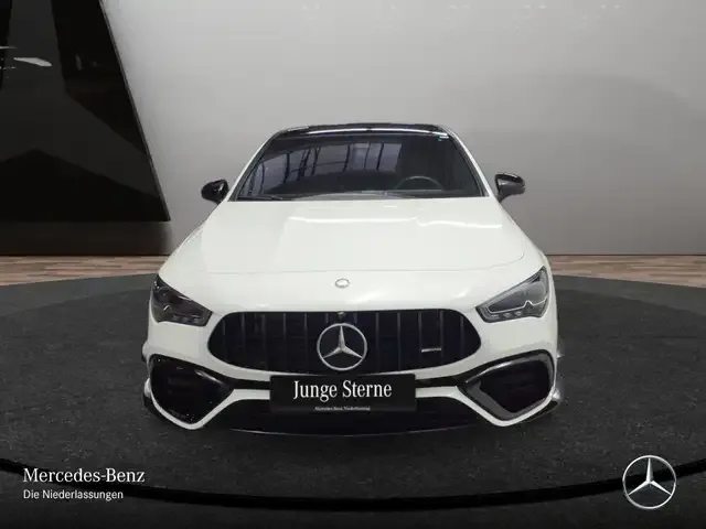 Mercedes-Benz CLA 45 AMG