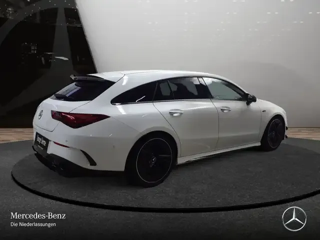 Mercedes-Benz CLA 45 AMG