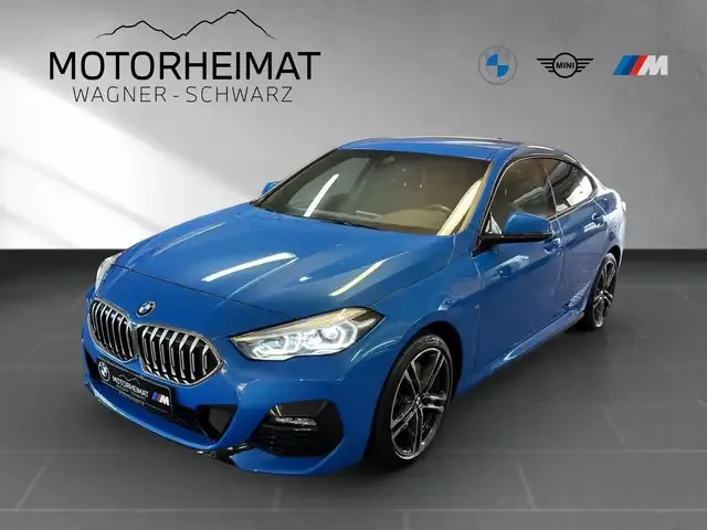 BMW 220